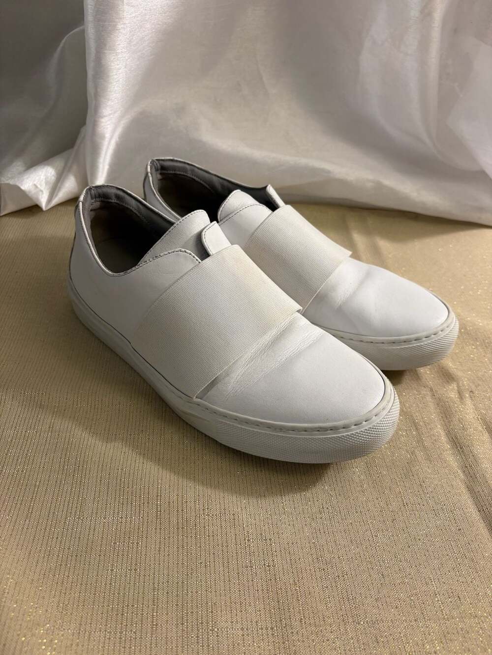 Scene White Leather Slip-On Sneakers Size 40